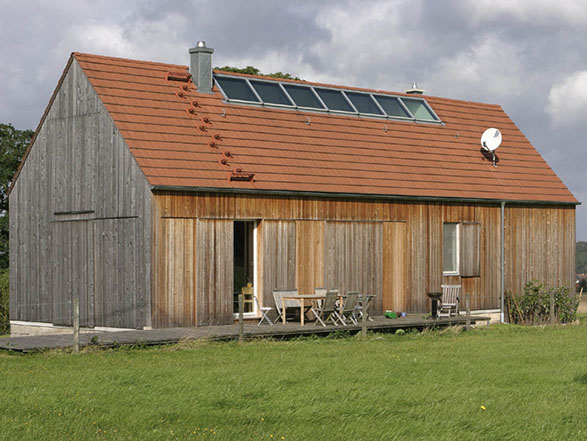 EINFAMILIEN-HOLZHAUS